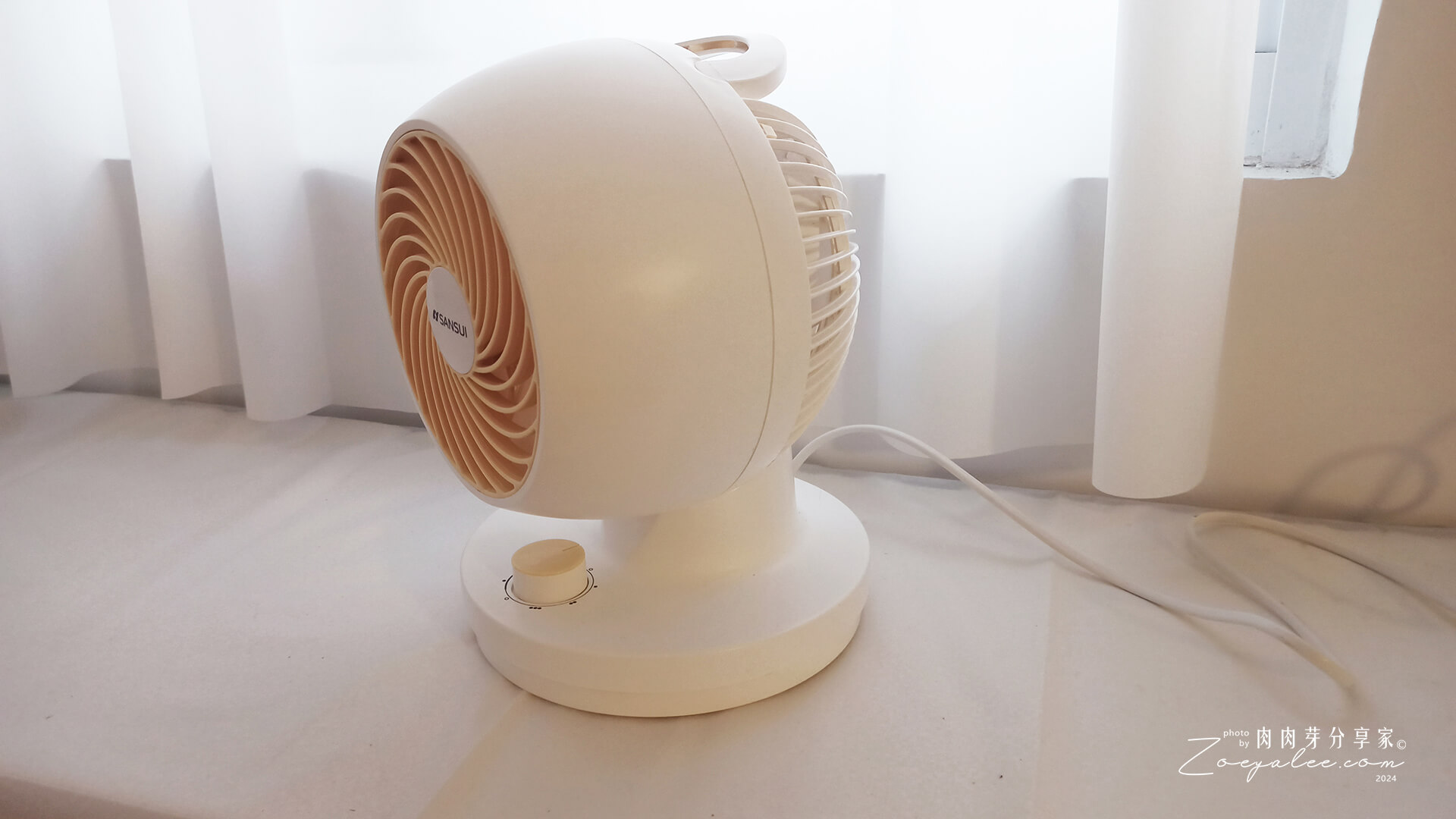 SANSUI山水-空氣循環扇,風柱渦漩氣流,輕巧可攜帶,冷房暖房乾衣更快速!SDF-93M2體驗開箱
